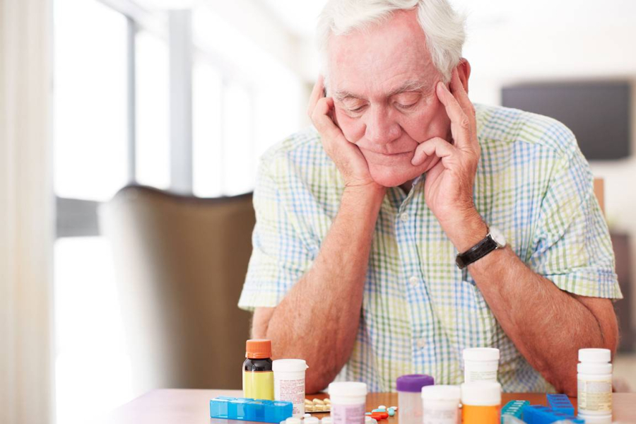 Аллергия у пожилого человека. Первая помощь, лечение